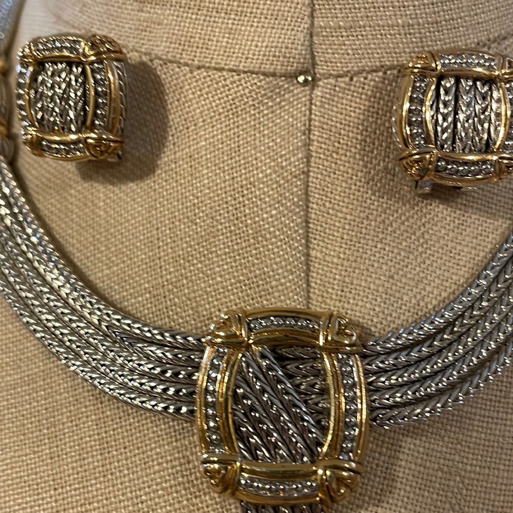 John Medeiros five strand two tone Necklace 16” and matching earrings - Picture 2 of 7